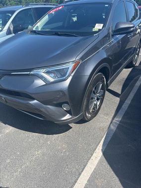 Magnetic Gray Metallic 2018 Toyota RAV4 XLE