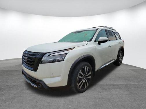 2024 Nissan Pathfinder Platinum FWD