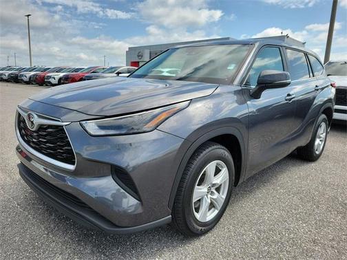 2023 Toyota Highlander LE