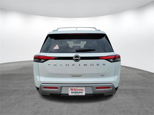 2025 Nissan Pathfinder SL FWD