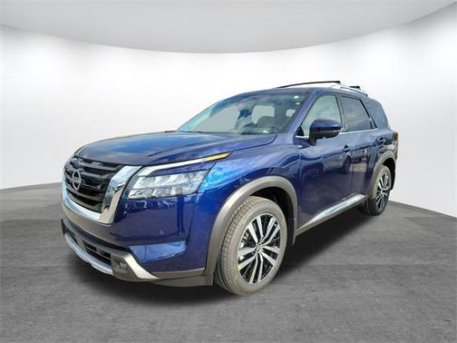 2025 Nissan Pathfinder Platinum FWD