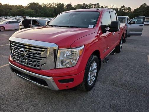 2020 Nissan Titan SV