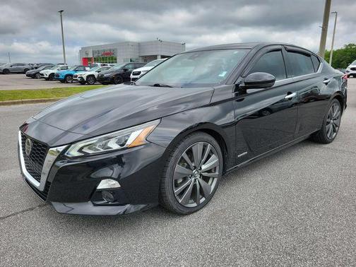 Super Black 2019 Nissan Altima 2.0 Edition ONE