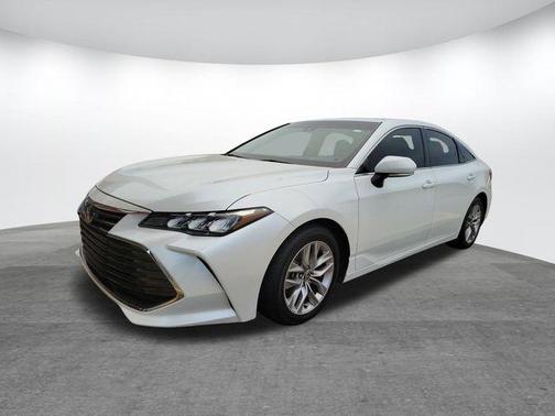 2020 Toyota Avalon XLE