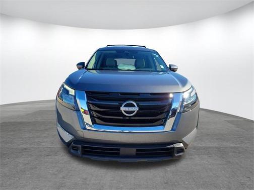 2023 Nissan Pathfinder SV FWD