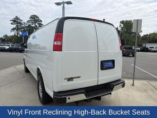 Summit White 2026 Chevrolet Express 2500 WORK VAN