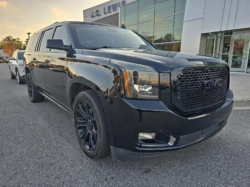 2017 GMC Yukon XL DENALI