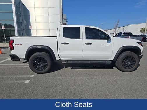 2024 Chevrolet Colorado TRAIL BOSS