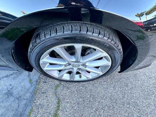 Black 2014 Toyota Avalon XLE