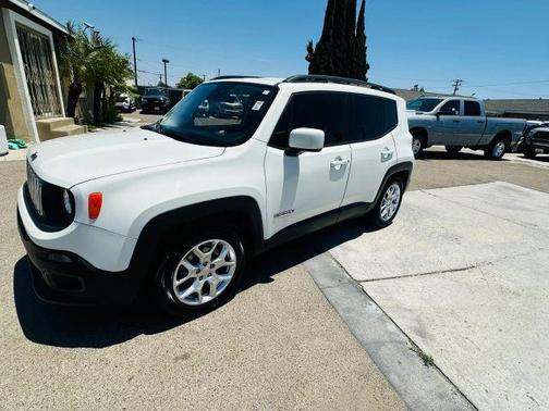 White 2016 Jeep Renegade Latitude