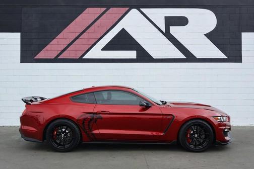 2019 Ford Shelby GT350R Base