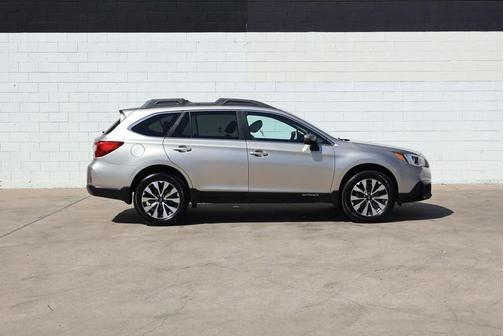 Tungsten Metallic 2016 Subaru Outback 2.5i Limited