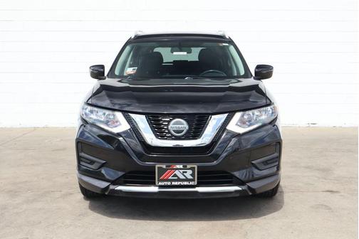 Magnetic Black 2018 Nissan Rogue SV