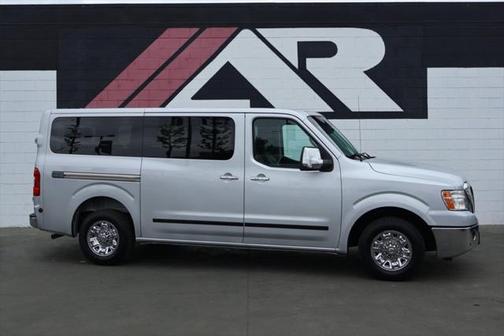 2013 Nissan NV Passenger NV3500 HD SL V8