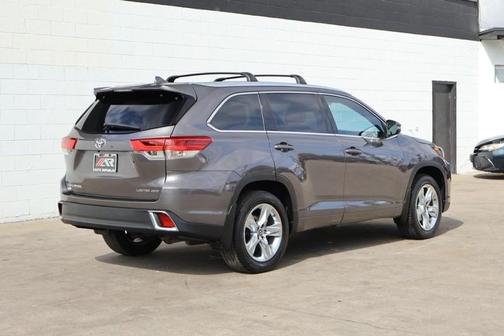 2017 Toyota Highlander Limited
