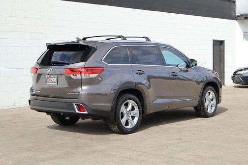 2017 Toyota Highlander Limited