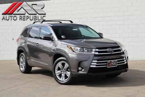 2017 Toyota Highlander Limited