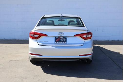 2015 Hyundai SONATA SE