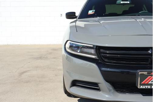 2017 Dodge Charger SE