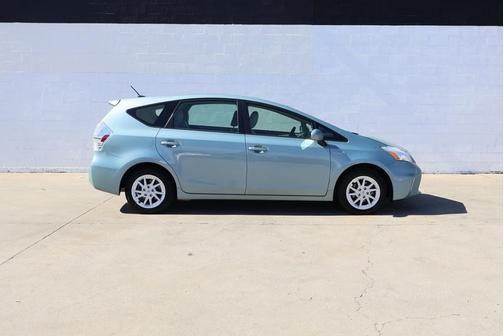 2013 Toyota Prius v Three