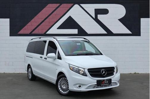 2017 Mercedes-Benz Metris Base