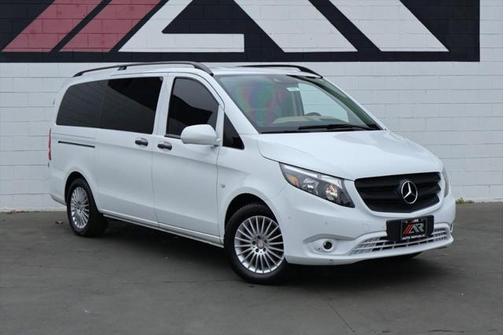2017 Mercedes-Benz Metris Base