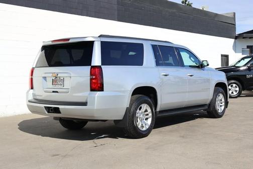 2017 Chevrolet Suburban LS