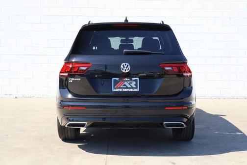 2021 Volkswagen Tiguan 2.0T SE R-Line Black