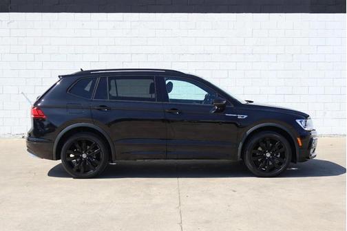 2021 Volkswagen Tiguan 2.0T SE R-Line Black