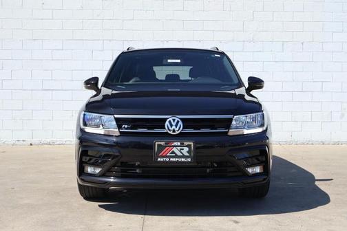 2021 Volkswagen Tiguan 2.0T SE R-Line Black