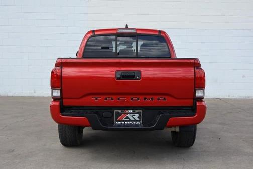 2022 Toyota Tacoma SR