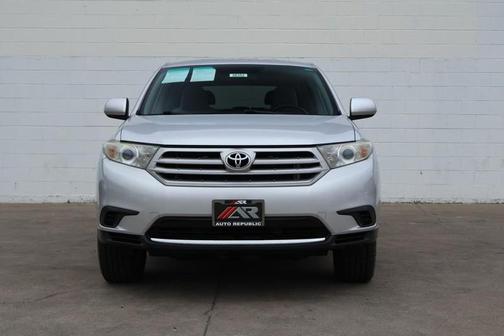 2013 Toyota Highlander SE