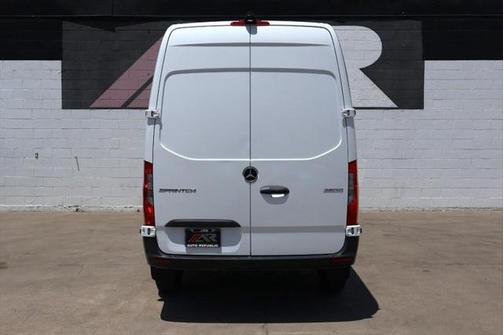 2020 Mercedes-Benz Sprinter 2500 Standard Roof