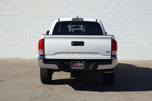 2017 Toyota Tacoma SR5