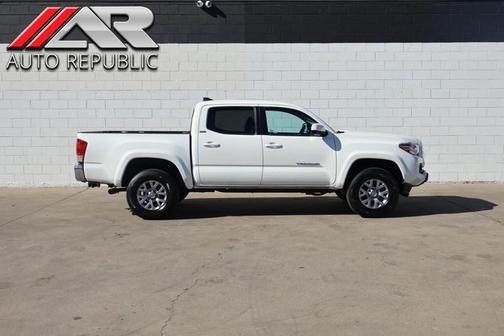 2017 Toyota Tacoma SR5