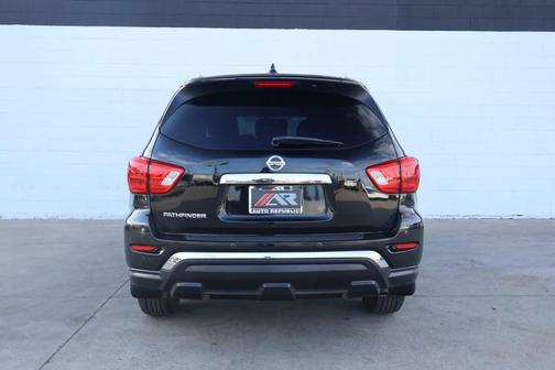 2019 Nissan Pathfinder S