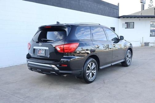 2019 Nissan Pathfinder S