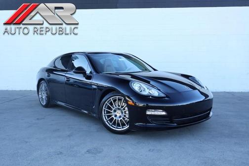 2013 Porsche Panamera 4