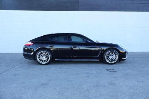 2013 Porsche Panamera 4