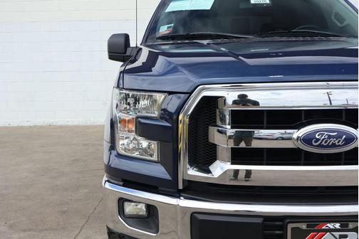 Blue 2017 Ford F-150 XLT