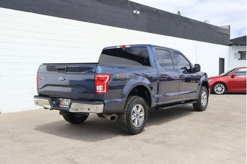 Blue 2017 Ford F-150 XLT