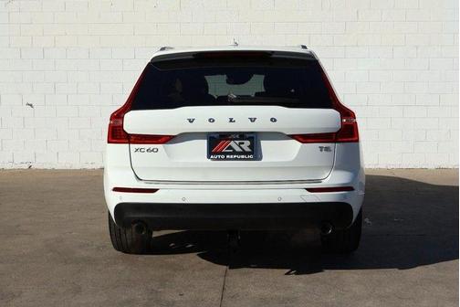 2020 Volvo XC60 T5 Momentum