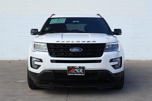 2017 Ford Explorer sport