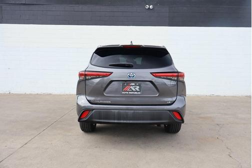 2021 Toyota Highlander Hybrid LE