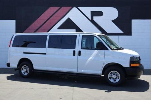 2023 Chevrolet Express 3500 Extended WB 15 Passenger Van
