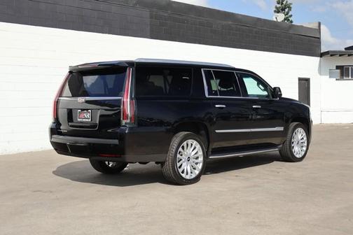 2019 Cadillac Escalade ESV Luxury