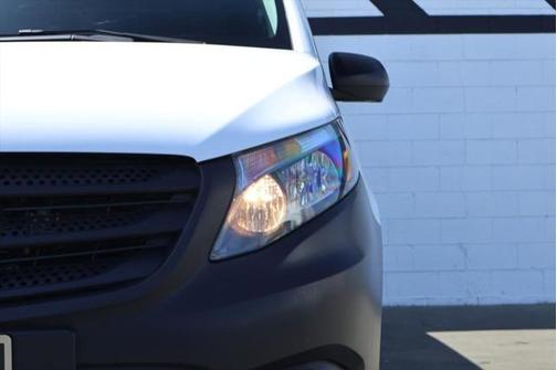2020 Mercedes-Benz Metris Base
