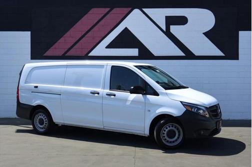 2020 Mercedes-Benz Metris Base