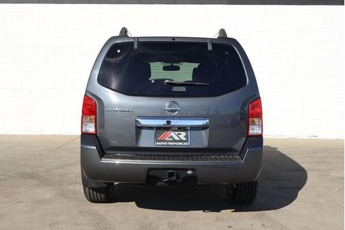 2012 Nissan Pathfinder SV