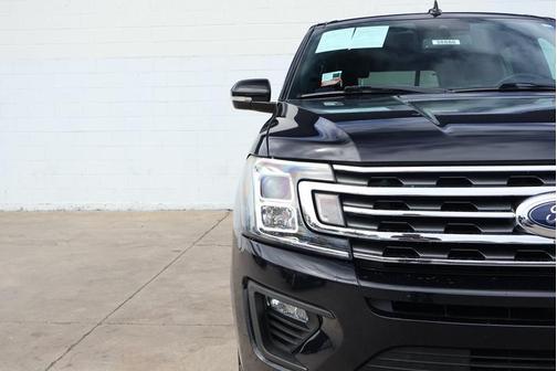 2020 Ford Expedition XLT W/BLACK ACCENT PACKAGEK PANORAMIC ROOF, & NAVIGATION